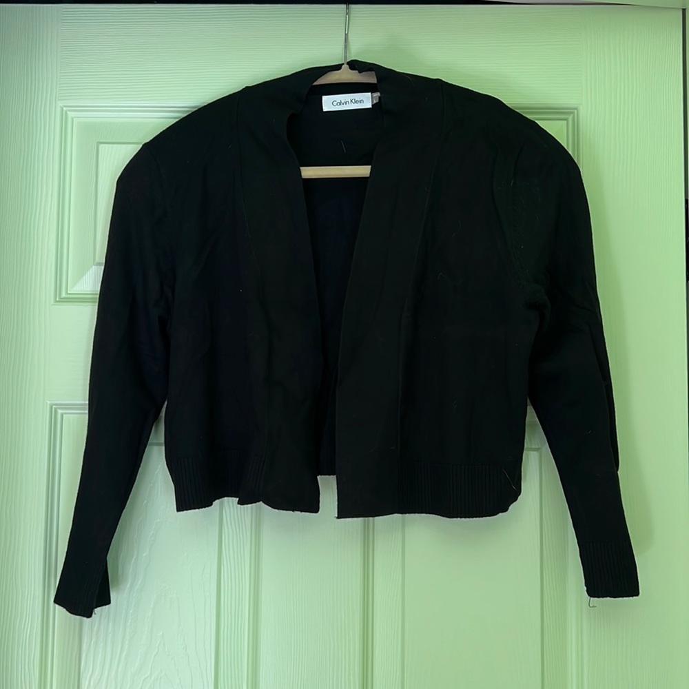 Gently worn, Calvin Klein, Lg Black Sweater Shrug